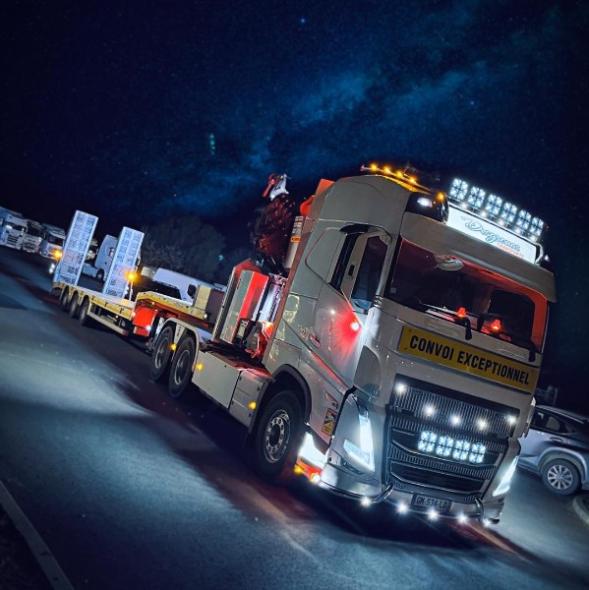 Transporteur spécialisé dans le convoi exceptionnel